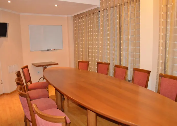 Drama Hotell 3*